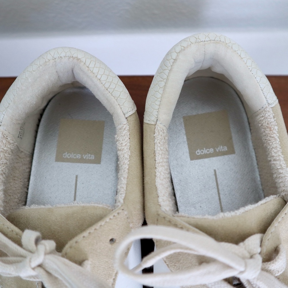 Dolce Vita Cream Sneakers - Picture 5 of 6